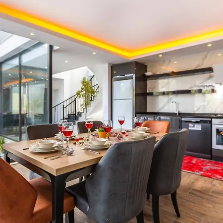 Βίλα 2 Bedroom Near - 5613
